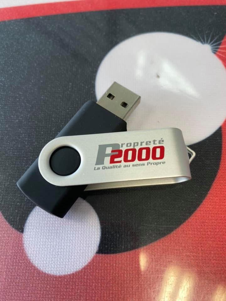 CLU USB-PERSONNALISATION-OBJETS PUBS-PERSONNALISATION-OBJETS CONNECTES-CADEAUX CLIENT